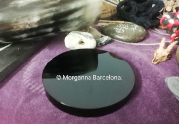 El espejo negro
